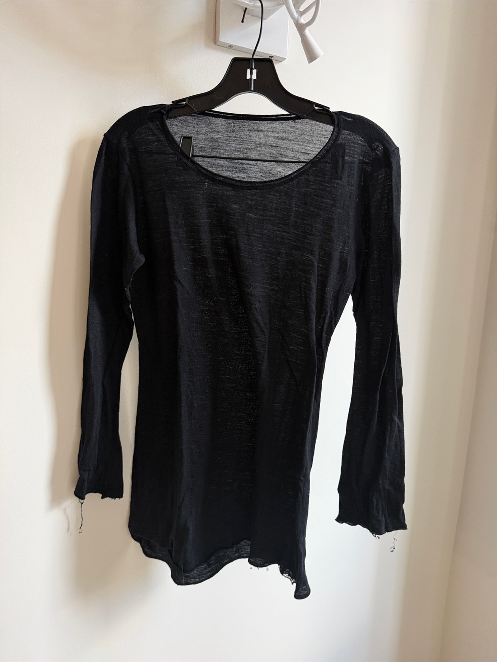 Women's Black Long Sleeve Scoop Neck Tee